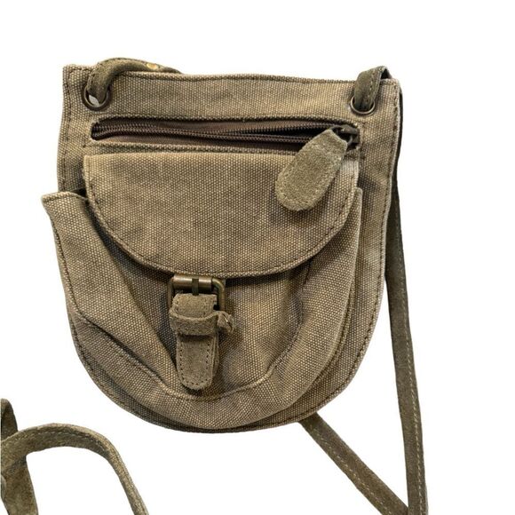👍🥳No name needed, unique mini crossbody does big things - Picture 1 of 7